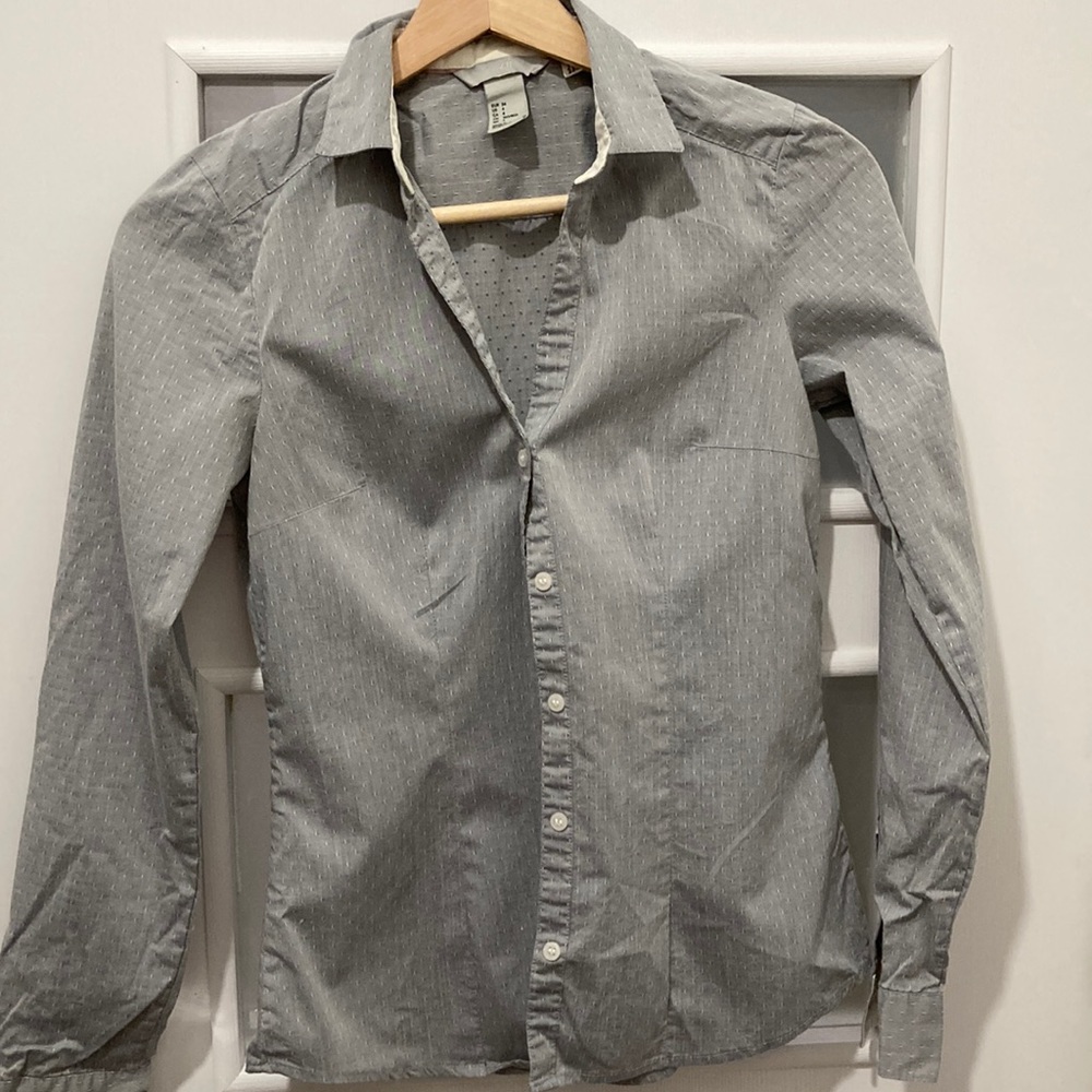 Gray button down shirt H&M